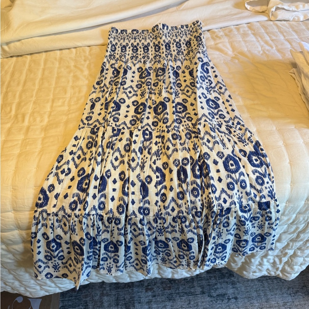 Zara Blue and White Patterned Women's Skirt